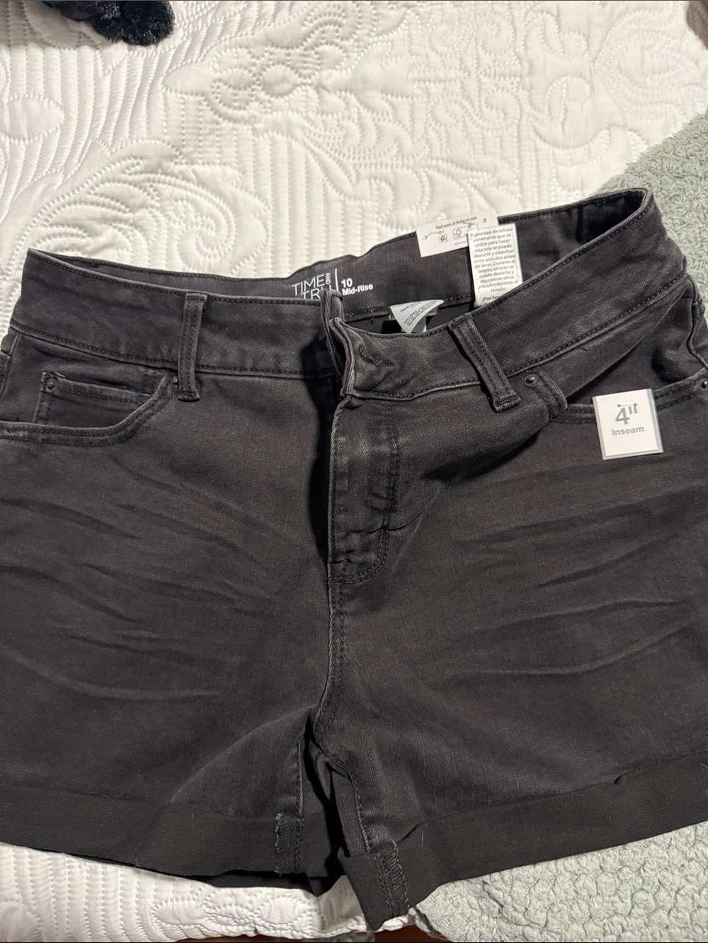 Time and Tru Black High-Rise Stretch Denim Shorts